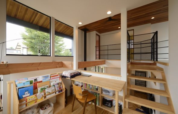 パソコンのできる居場所を確保 書斎コーナー 注文住宅や新築を奈良や木津川市でお考えなら楓工務店